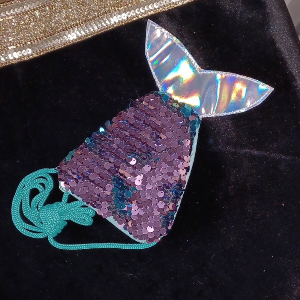 ⭐️3 For $10⭐️ Mermaid tail sequined purse AQUA/PINK - Picture 3 of 3